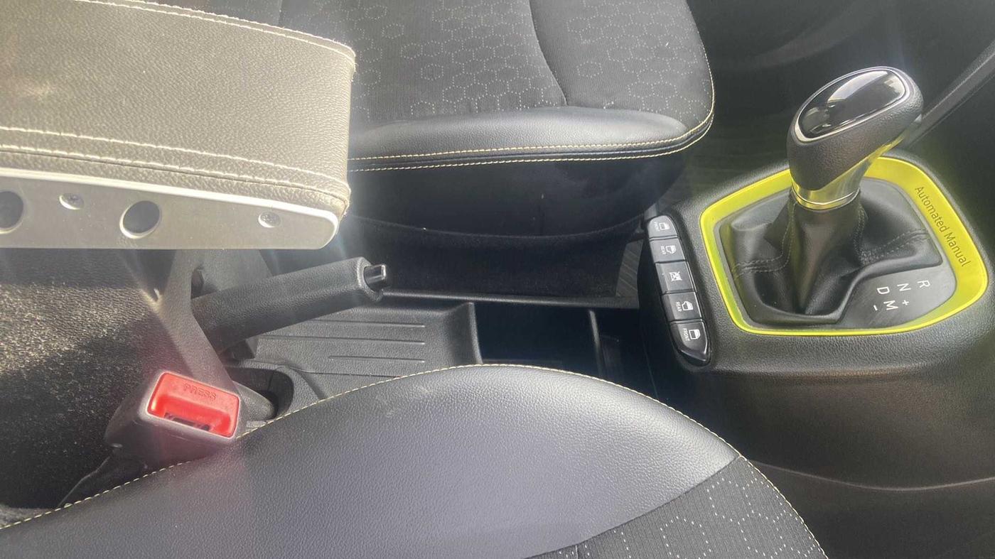 2019 Hyundai NEW SANTRO SPORTZ AMT, Petrol, Automatic, 15,078 km, Gear Lever