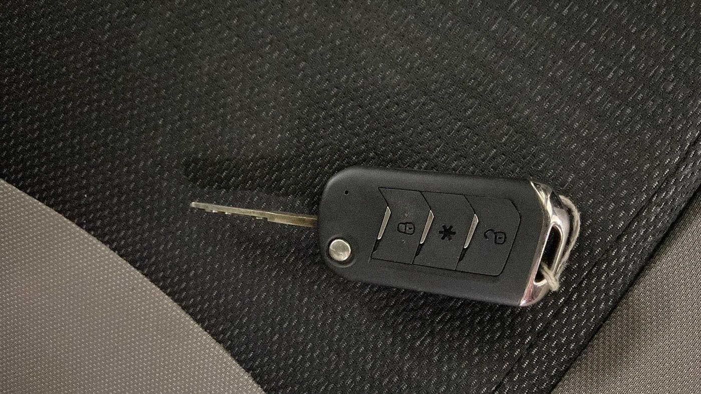 2021 Mahindra Scorpio S7, Diesel, Manual, 19,439 km, Key Close Up