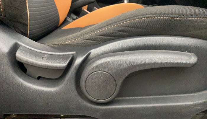 2015 Hyundai i20 Active 1.4 SX, Diesel, Manual, 80,013 km, Driver Side Adjustment Panel