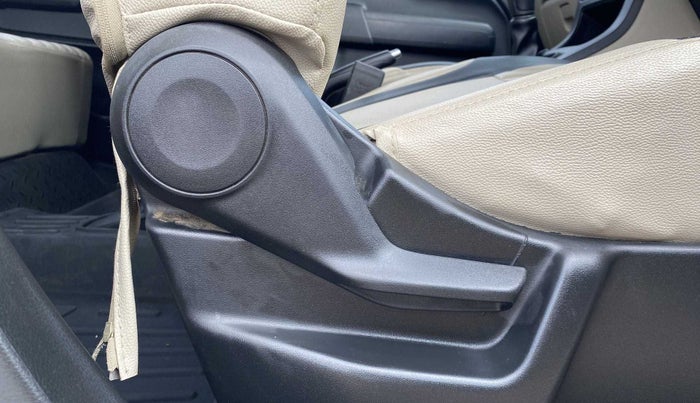 2019 Maruti New Wagon-R VXI (O) 1.0, Petrol, Manual, 30,938 km, Driver Side Adjustment Panel