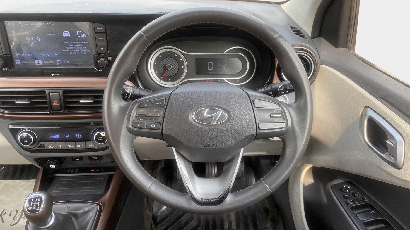 2020 Hyundai AURA SX 1.2 (O), Petrol, Manual, 14,839 km, Steering Wheel Close Up