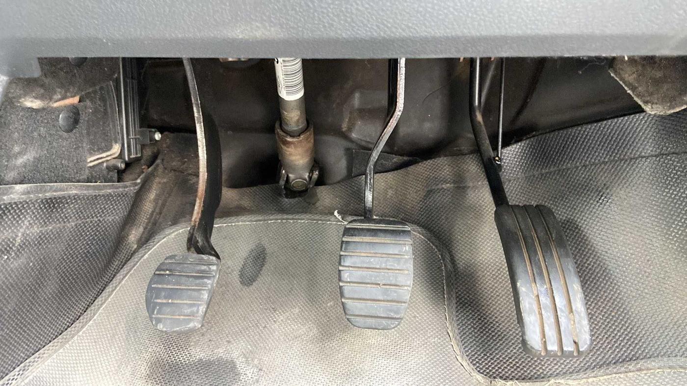 2014 Renault Duster RXL PETROL, Petrol, Manual, 60,693 km, Pedals