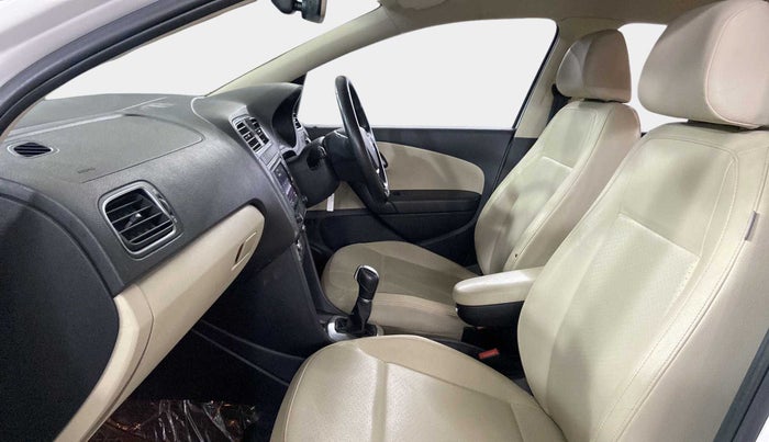 2019 Volkswagen Vento HIGHLINE PLUS 1.5 AT, Diesel, Automatic, 32,221 km, Right Side Front Door Cabin