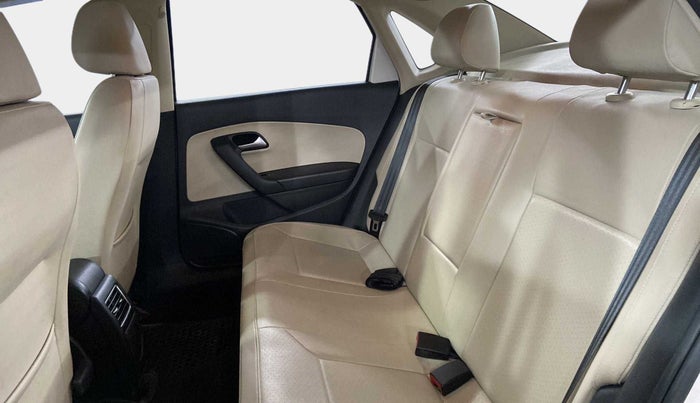 2019 Volkswagen Vento HIGHLINE PLUS 1.5 AT, Diesel, Automatic, 32,221 km, Right Side Rear Door Cabin