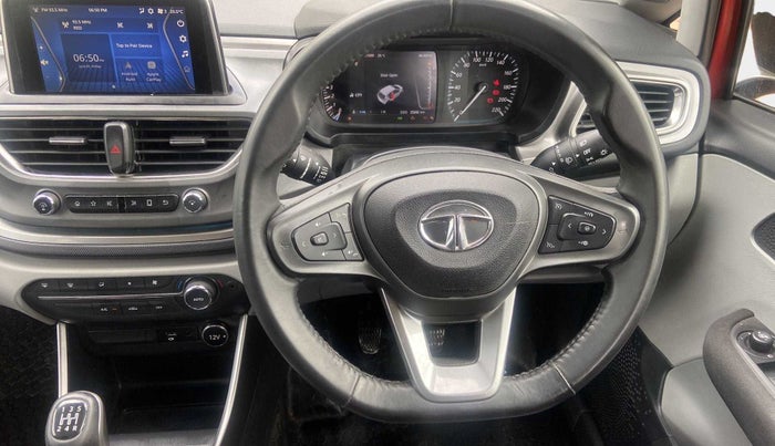 2020 Tata ALTROZ XZ PETROL, Petrol, Manual, 23,241 km, Steering Wheel Close Up