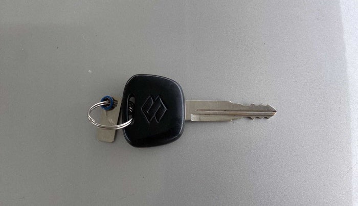 2018 Maruti Eeco 5 STR WITH A/C+HTR, Petrol, Manual, 6,872 km, Key Close Up