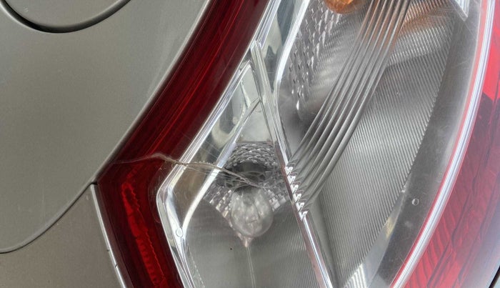 2013 Maruti Swift VXI, Petrol, Manual, 62,847 km, Left tail light - Minor damage