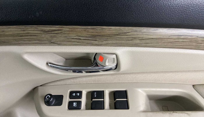 2019 Maruti Ciaz DELTA 1.5 SHVS MT PETROL, Petrol, Manual, 13,087 km, Driver Side Door Panels Control