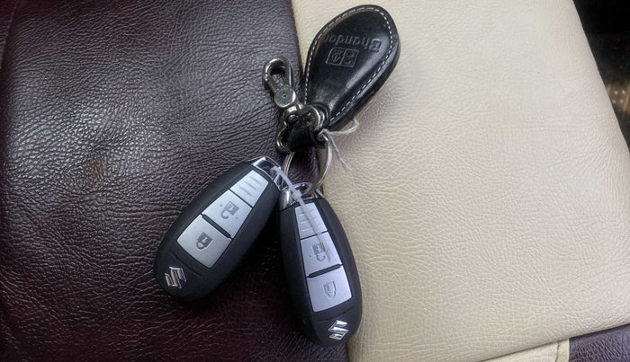 2018 Maruti Baleno ZETA PETROL 1.2, Petrol, Manual, 7,552 km, Key Close Up