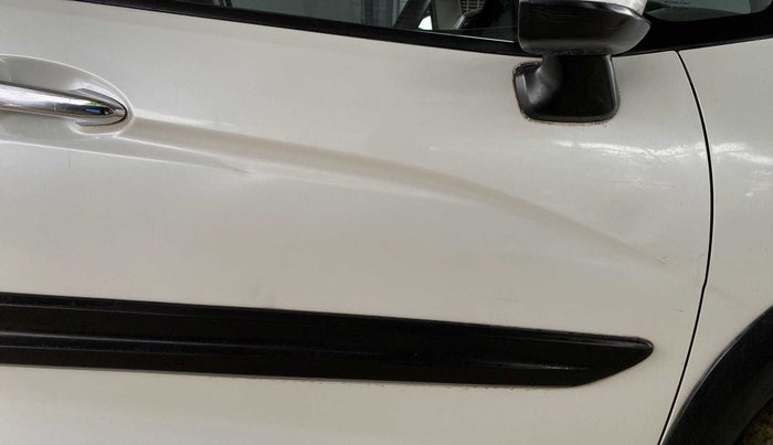 2018 Honda WR-V 1.2L I-VTEC VX MT, Petrol, Manual, 58,101 km, Driver-side door - Slightly dented