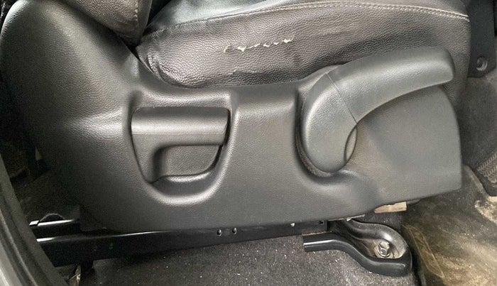 2018 Honda WR-V 1.2L I-VTEC VX MT, Petrol, Manual, 58,101 km, Driver Side Adjustment Panel