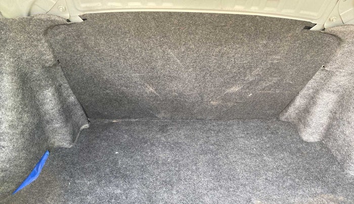 2014 Honda Amaze 1.2L I-VTEC E, Petrol, Manual, 27,305 km, Boot Inside