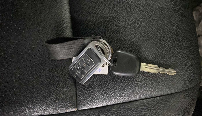 2018 Maruti Alto K10 VXI (O) AMT, Petrol, Automatic, 42,840 km, Key Close Up