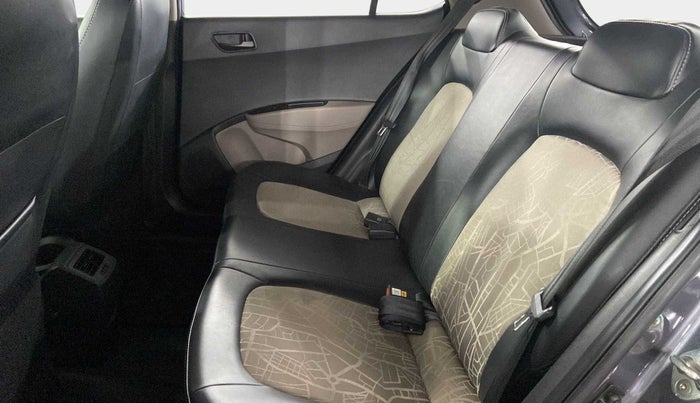 2019 Hyundai Grand i10 MAGNA AT 1.2 KAPPA VTVT, Petrol, Automatic, 20,580 km, Right Side Rear Door Cabin