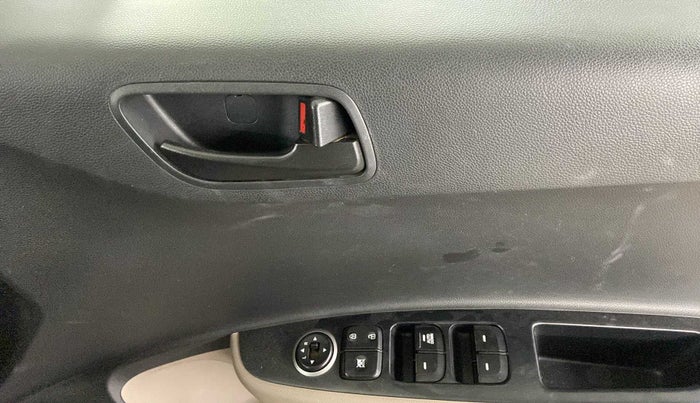 2019 Hyundai Grand i10 MAGNA AT 1.2 KAPPA VTVT, Petrol, Automatic, 20,580 km, Driver Side Door Panels Control