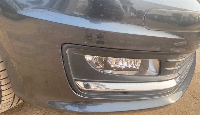 2017 Volkswagen Vento HIGHLINE 1.6 MPI, Petrol, Manual, 37,403 km, Front bumper - Minor scratches