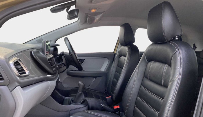 2020 Tata ALTROZ XT PETROL, Petrol, Manual, 35,477 km, Right Side Front Door Cabin