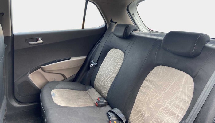 2015 Hyundai Grand i10 ASTA AT 1.2 KAPPA VTVT, Petrol, Automatic, 48,296 km, Right Side Rear Door Cabin