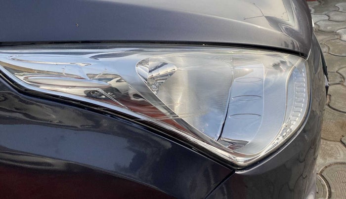2016 Hyundai Eon ERA +, Petrol, Manual, 57,263 km, Right headlight - Minor scratches