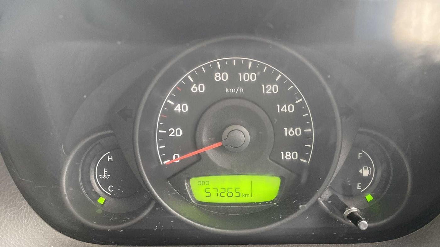 2016 Hyundai Eon ERA +, Petrol, Manual, 57,263 km, Odometer Image