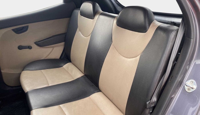 2016 Hyundai Eon ERA +, Petrol, Manual, 57,263 km, Right Side Rear Door Cabin