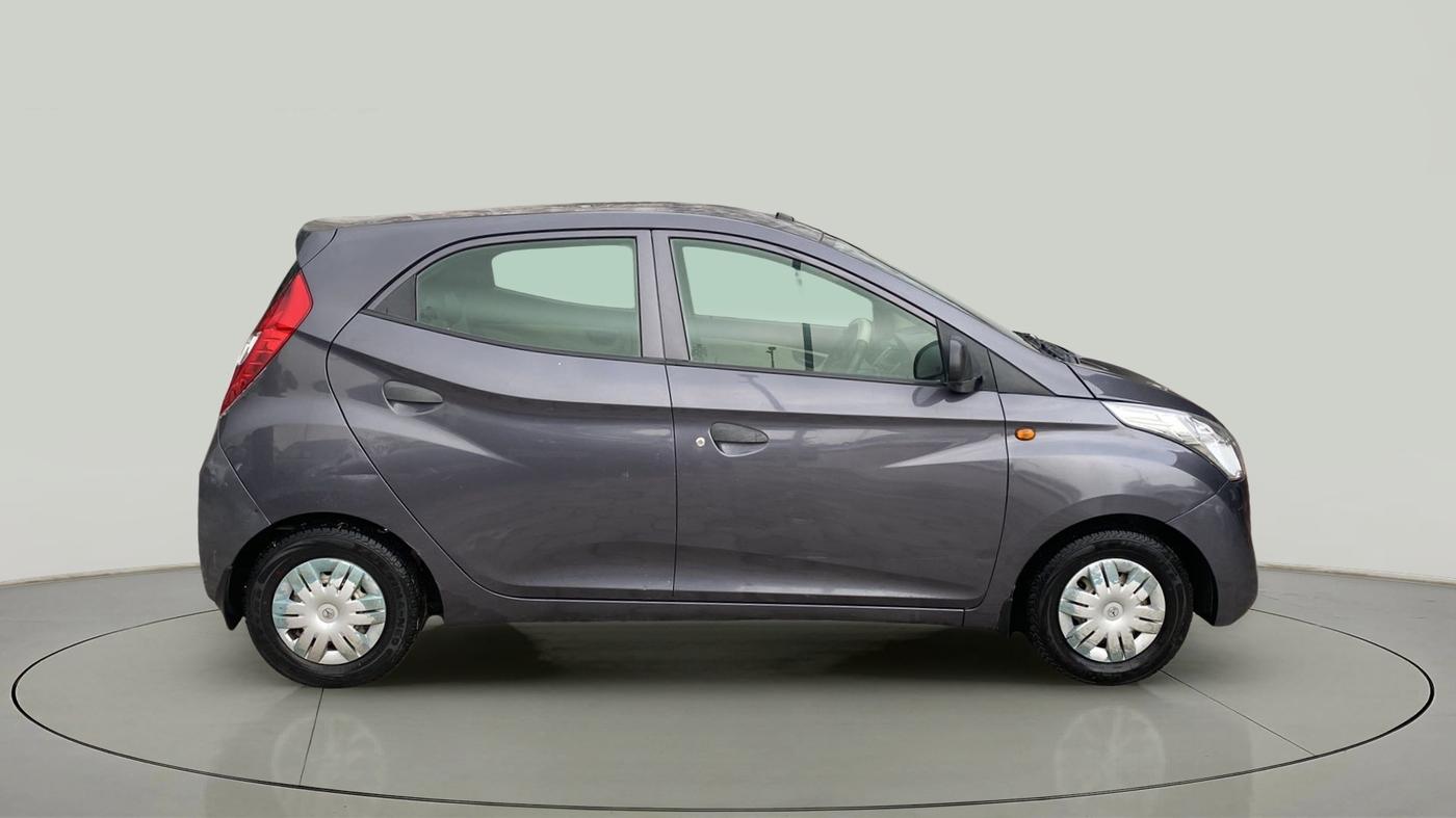 2016 Hyundai Eon ERA +, Petrol, Manual, 57,263 km, Right Side View