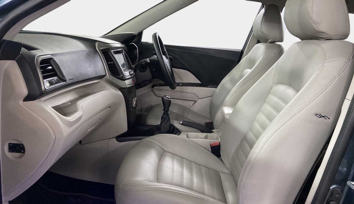 2019 Mahindra XUV300 W6 1.5 DIESEL, Diesel, Manual, 32,669 km, Right Side Front Door Cabin