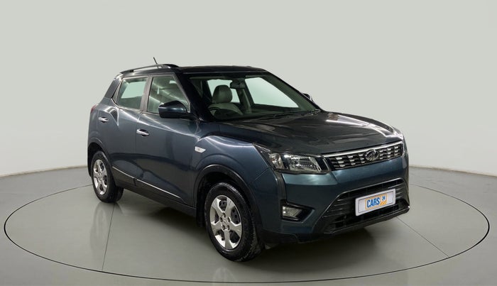 2019 Mahindra XUV300 W6 1.5 DIESEL, Diesel, Manual, 32,669 km, Right Front Diagonal