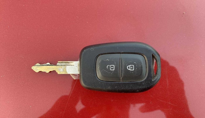 2019 Renault Kwid RXT 1.0 AMT, Petrol, Automatic, 28,827 km, Key Close Up