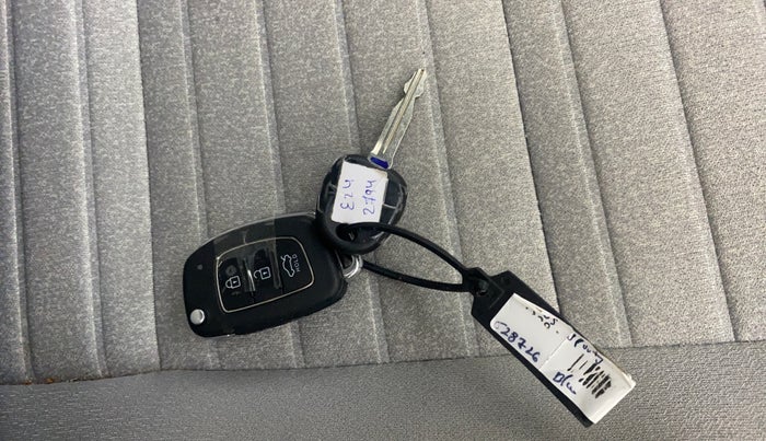 2024 Hyundai GRAND I10 NIOS SPORTZ 1.2 KAPPA VTVT, Petrol, Manual, 34,371 km, Key Close Up