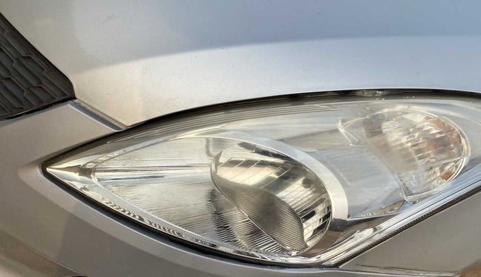 2015 Maruti Swift VXI, Petrol, Manual, 64,008 km, Left headlight - Clamp has minor damage