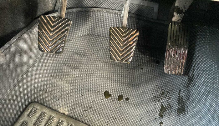 2017 Hyundai Verna 1.6 VTVT SX, Petrol, Manual, 13,186 km, Pedals