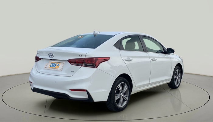 2017 Hyundai Verna 1.6 VTVT SX, Petrol, Manual, 13,186 km, Right Back Diagonal