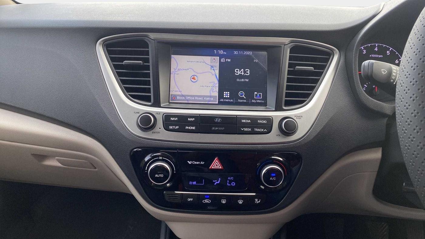 2017 Hyundai Verna 1.6 VTVT SX, Petrol, Manual, 13,186 km, Air Conditioner