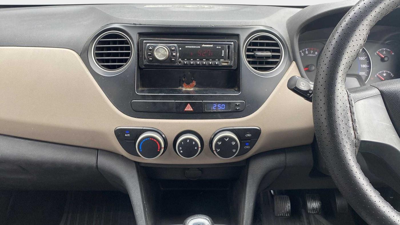 2015 Hyundai Grand i10 MAGNA 1.2 KAPPA VTVT, Petrol, Manual, 60,099 km, Air Conditioner
