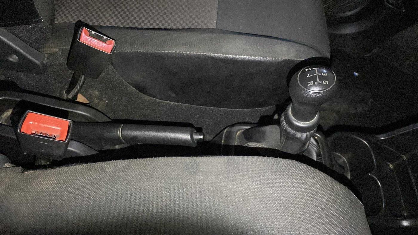 2019 Maruti S PRESSO VXI, Petrol, Manual, 17,026 km, Gear Lever
