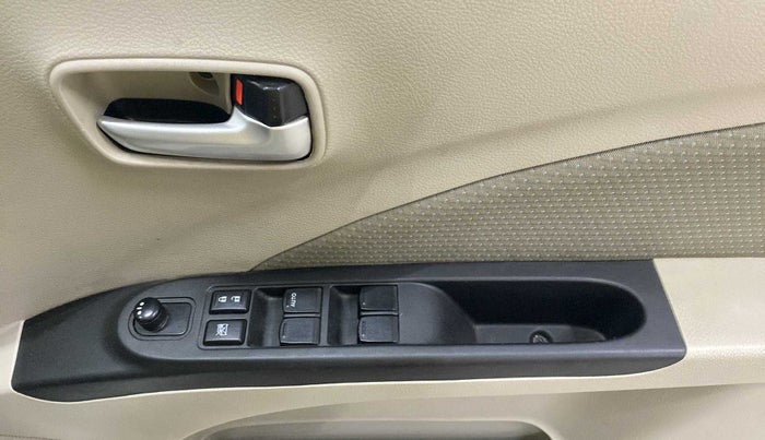 2019 Maruti Celerio ZXI, Petrol, Manual, 33,121 km, Driver Side Door Panels Control