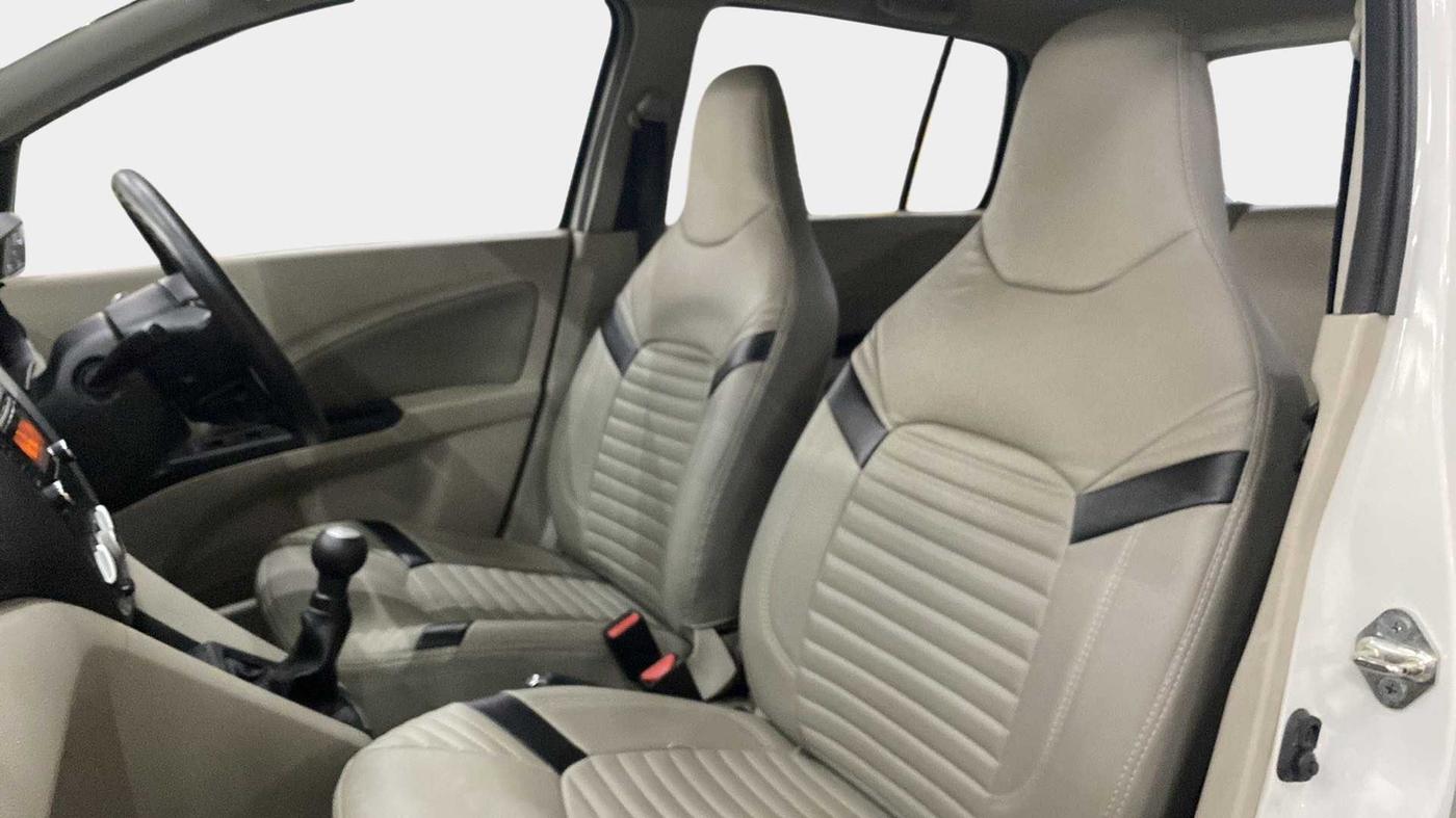 2019 Maruti Celerio ZXI, Petrol, Manual, 33,121 km, Right Side Front Door Cabin