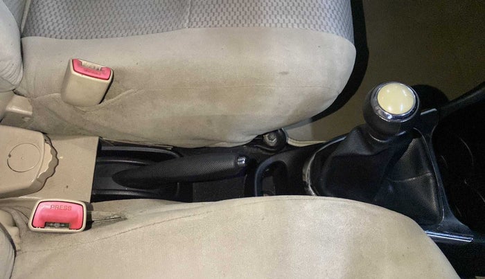 2017 Toyota Etios VX PLATINUM, Petrol, Manual, 97,301 km, Gear Lever