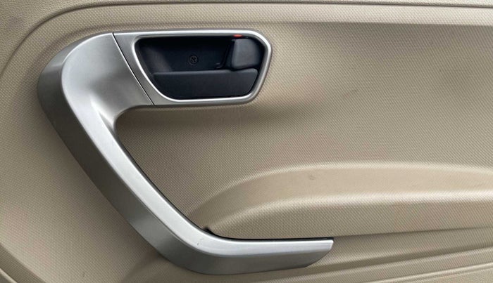 2022 Mahindra BOLERO NEO N 10, Diesel, Manual, 6,695 km, Driver Side Door Panels Control