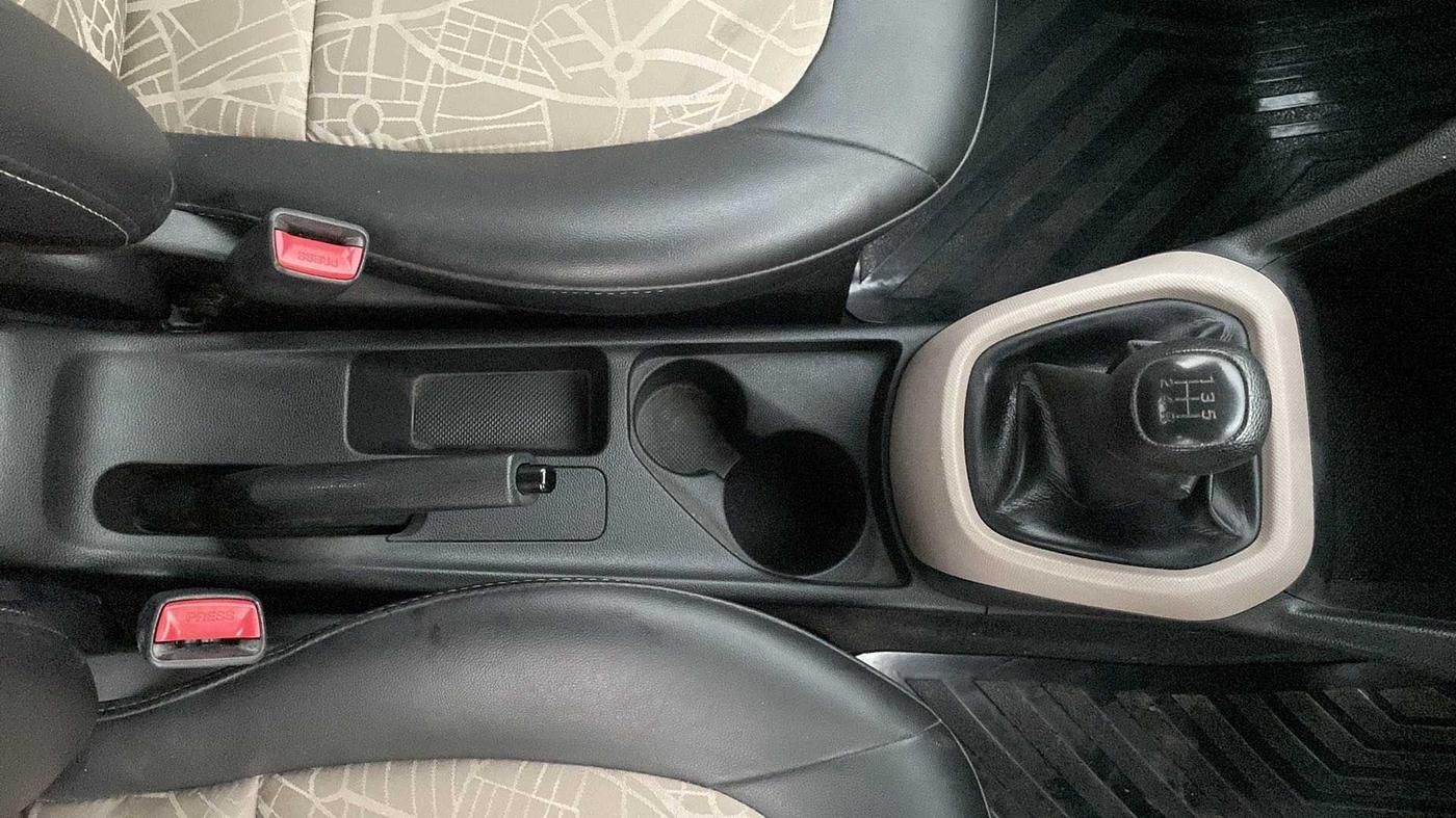 2018 Hyundai Grand i10 MAGNA 1.2 KAPPA VTVT, Petrol, Manual, 15,074 km, Gear Lever