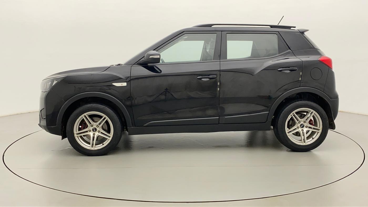 2019 Mahindra XUV300 W6 1.5 DIESEL, Diesel, Manual, 42,027 km, Left Side