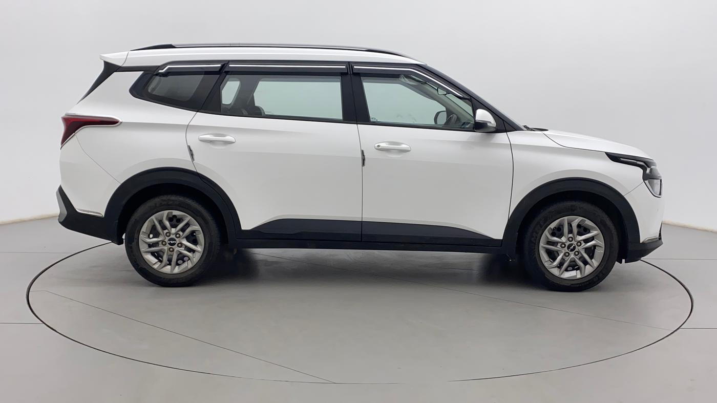 2022 KIA CARENS PRESTIGE 1.4 PETROL 7 STR, Petrol, Manual, 13,916 km, Right Side View