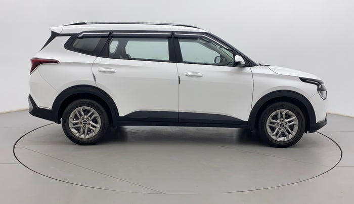 2022 KIA CARENS PRESTIGE 1.4 PETROL 7 STR, Petrol, Manual, 13,916 km, Right Side View