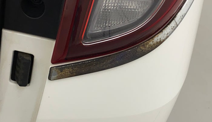 2022 KIA CARENS PRESTIGE 1.4 PETROL 7 STR, Petrol, Manual, 13,916 km, Right tail light - Chrome has minor damage