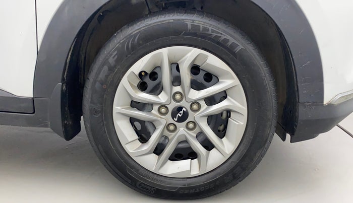 2022 KIA CARENS PRESTIGE 1.4 PETROL 7 STR, Petrol, Manual, 13,916 km, Right Front Wheel