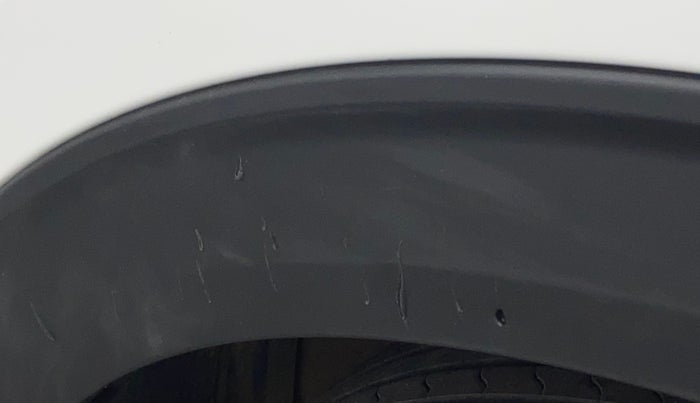 2022 KIA CARENS PRESTIGE 1.4 PETROL 7 STR, Petrol, Manual, 13,916 km, Right fender - Cladding has minor damage