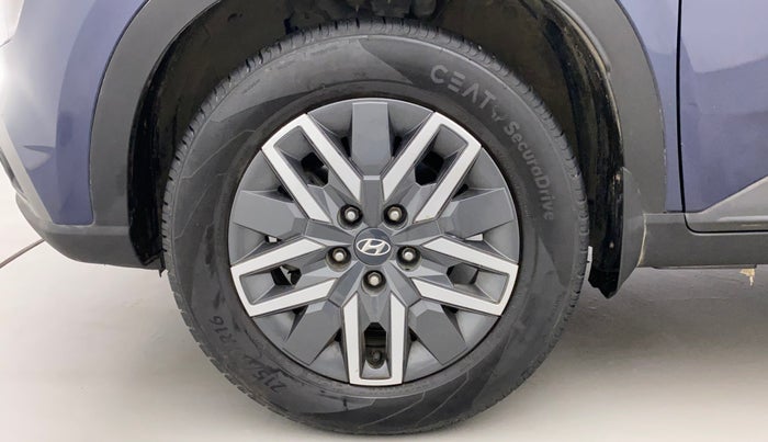 2021 Hyundai VENUE SX 1.5 CRDI, Diesel, Manual, 32,156 km, Left Front Wheel