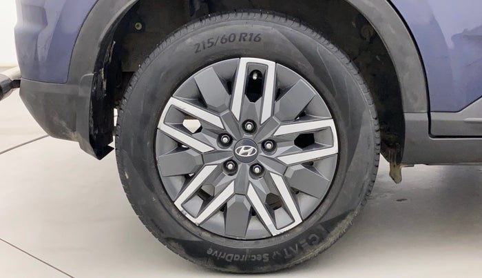 2021 Hyundai VENUE SX 1.5 CRDI, Diesel, Manual, 32,156 km, Right Rear Wheel