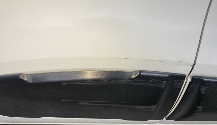 2016 Renault Kwid RXT 0.8, Petrol, Manual, 23,225 km, Right rear door - Minor scratches